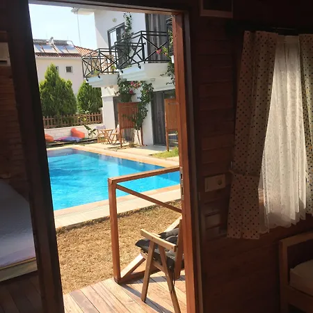 Casa Pallet (adults Only) 4* داليان